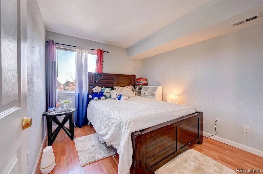 1075 S Elkhart Way #302 Aurora, CO 80012