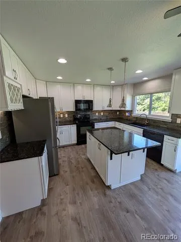 19613 E 39th Avenue Denver, CO 80249