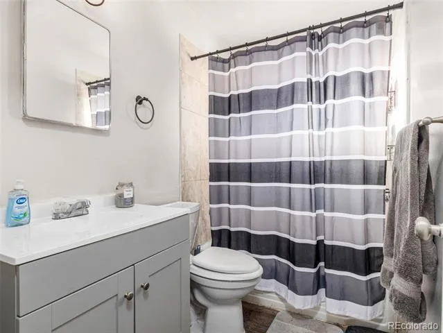 18 Dundee Lane Pueblo, CO 81001