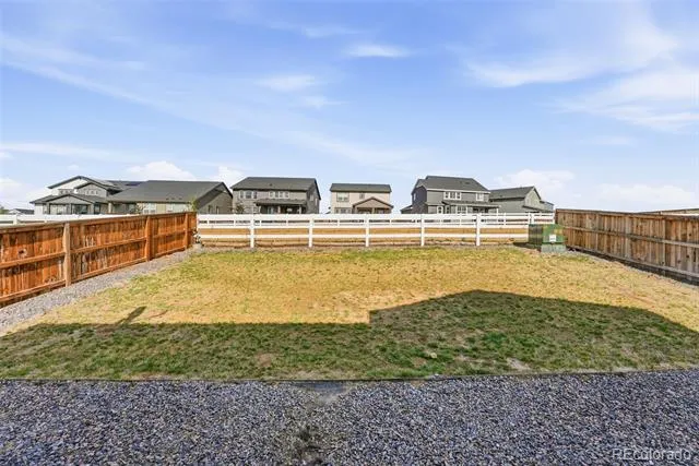 2144 S Fultondale Court Aurora, CO 80018