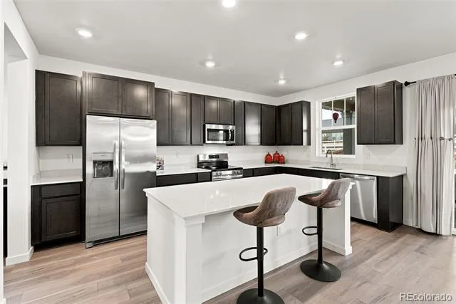 2144 S Fultondale Court Aurora, CO 80018