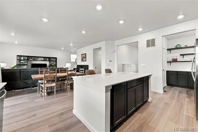 2144 S Fultondale Court Aurora, CO 80018