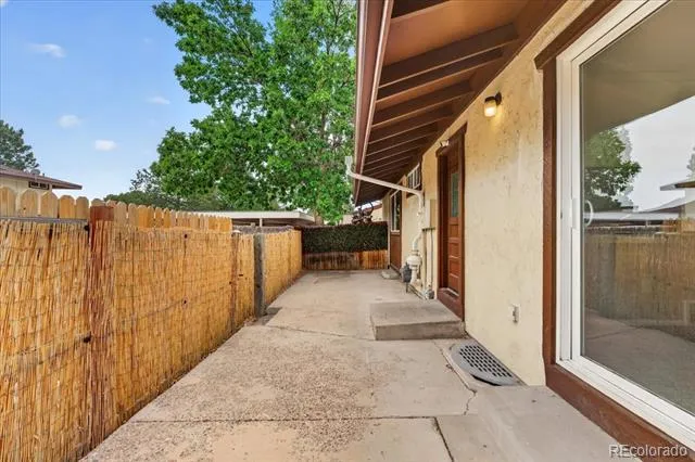 3736 S Fairplay Way Aurora, CO 80014