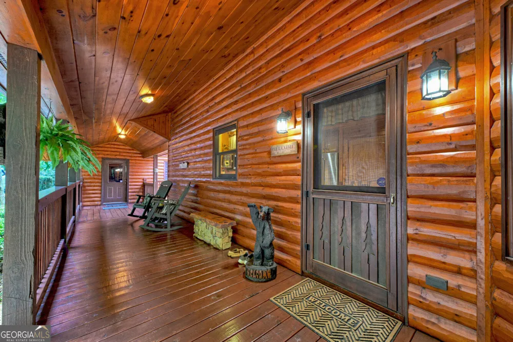2975 Mountain Tops RD Blue Ridge, GA 30513