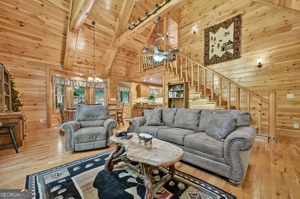 2975 Mountain Tops RD Blue Ridge, GA 30513