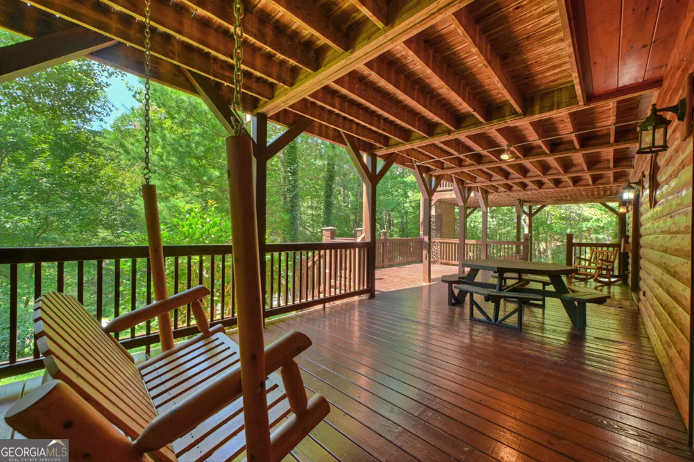 2975 Mountain Tops RD Blue Ridge, GA 30513