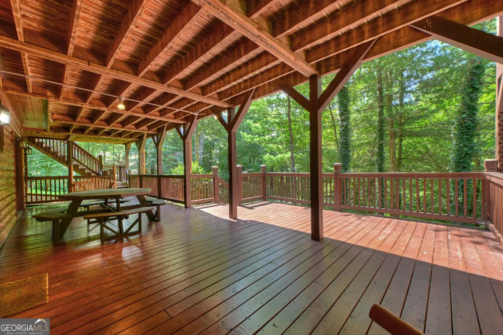2975 Mountain Tops RD Blue Ridge, GA 30513