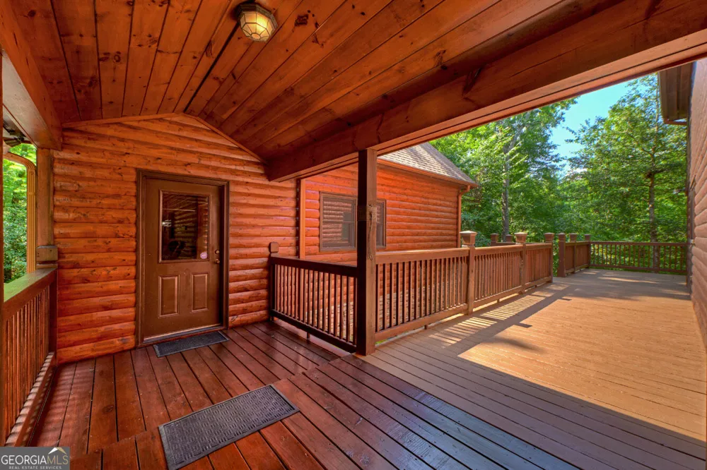 2975 Mountain Tops RD Blue Ridge, GA 30513
