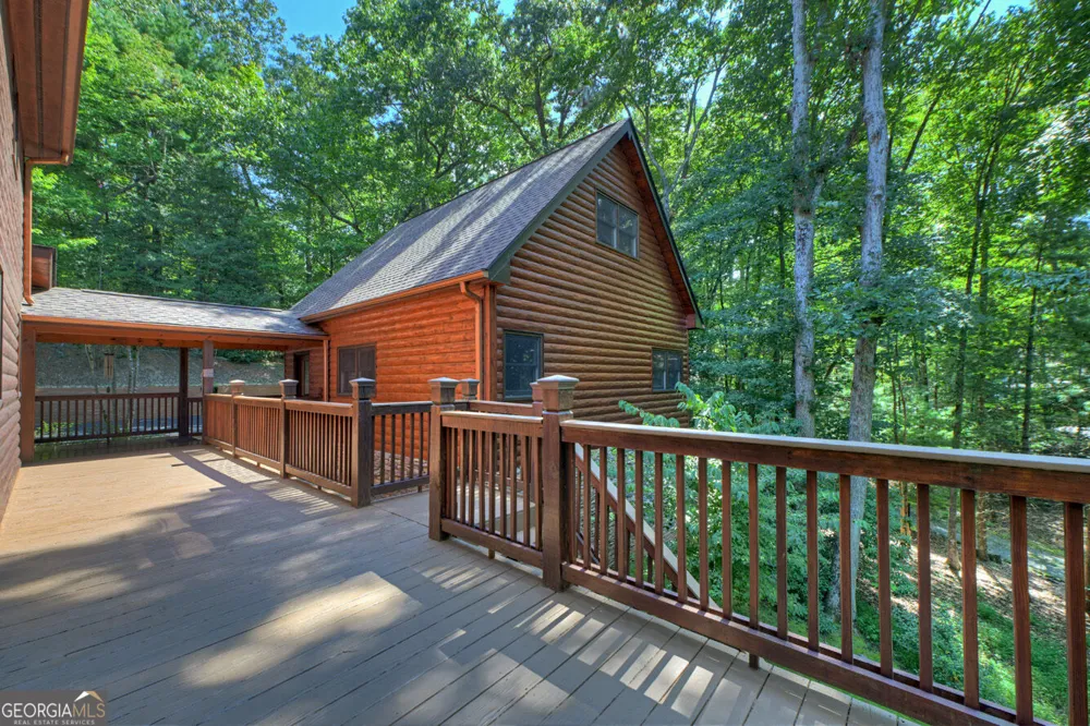 2975 Mountain Tops RD Blue Ridge, GA 30513
