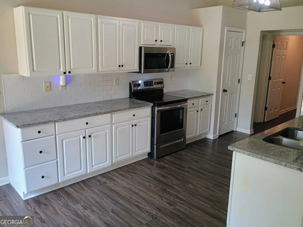 844 Langley View CT Loganville, GA 30052