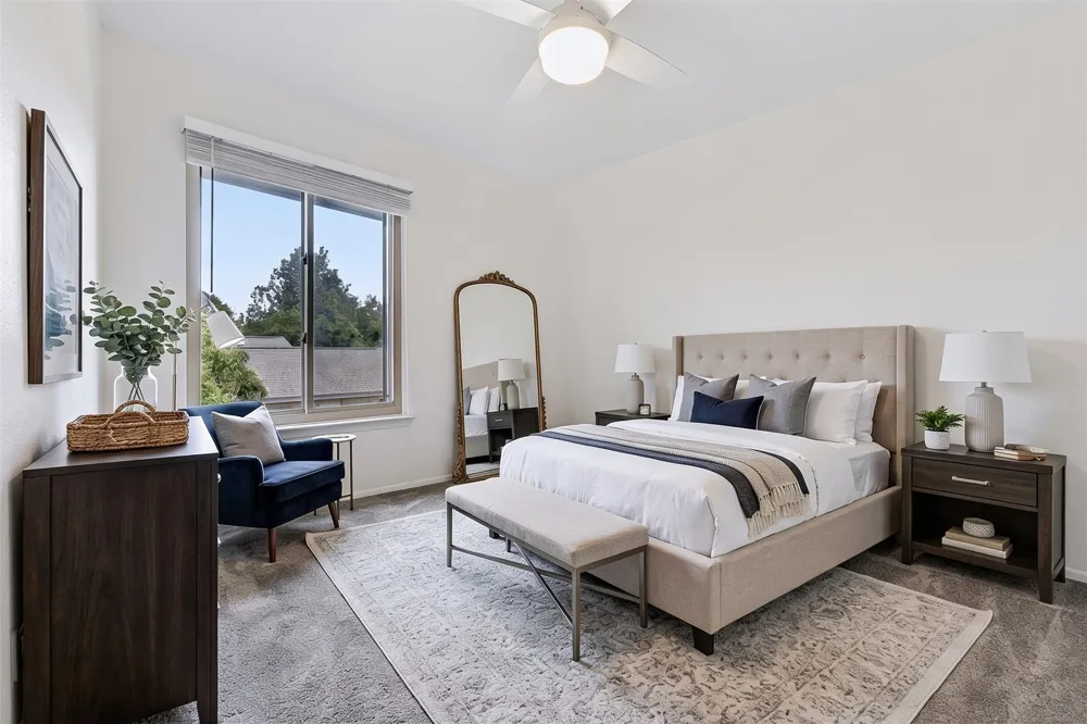 911 W Village Lane Austin, TX 78758