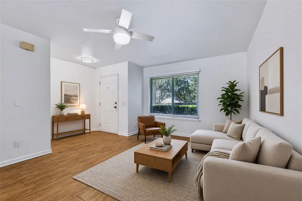911 W Village Lane Austin, TX 78758