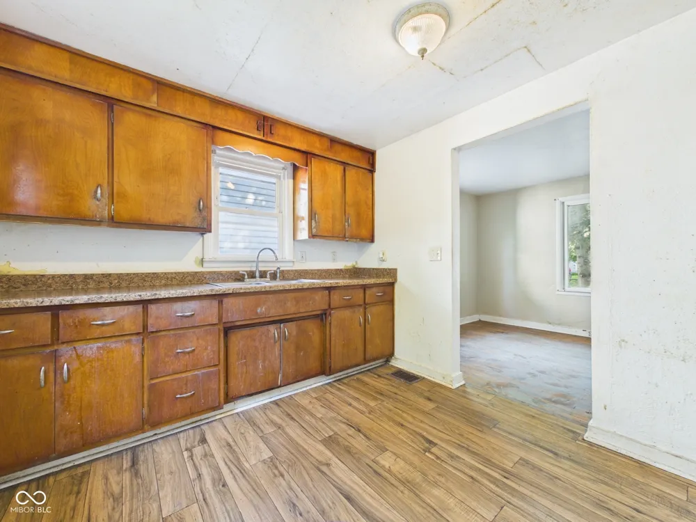 2608 E 7th Street Anderson, IN 46012