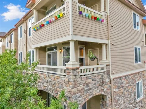 9557 W San Juan Circle #201