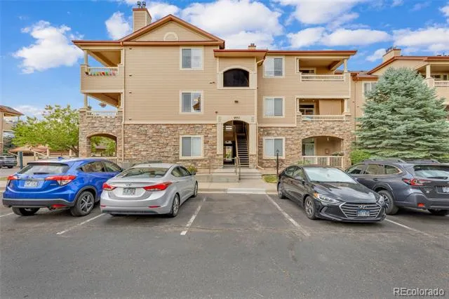 9557 W San Juan Circle #201 Littleton, CO 80128