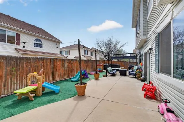 11886 Helena Street Commerce City, CO 80022