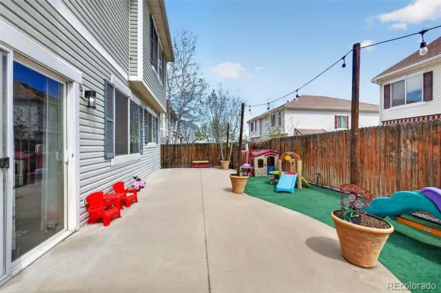 11886 Helena Street Commerce City, CO 80022