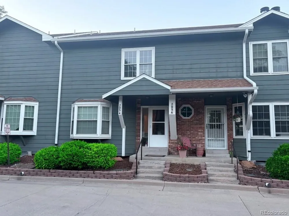 2054 S Balsam Street Lakewood, CO 80227