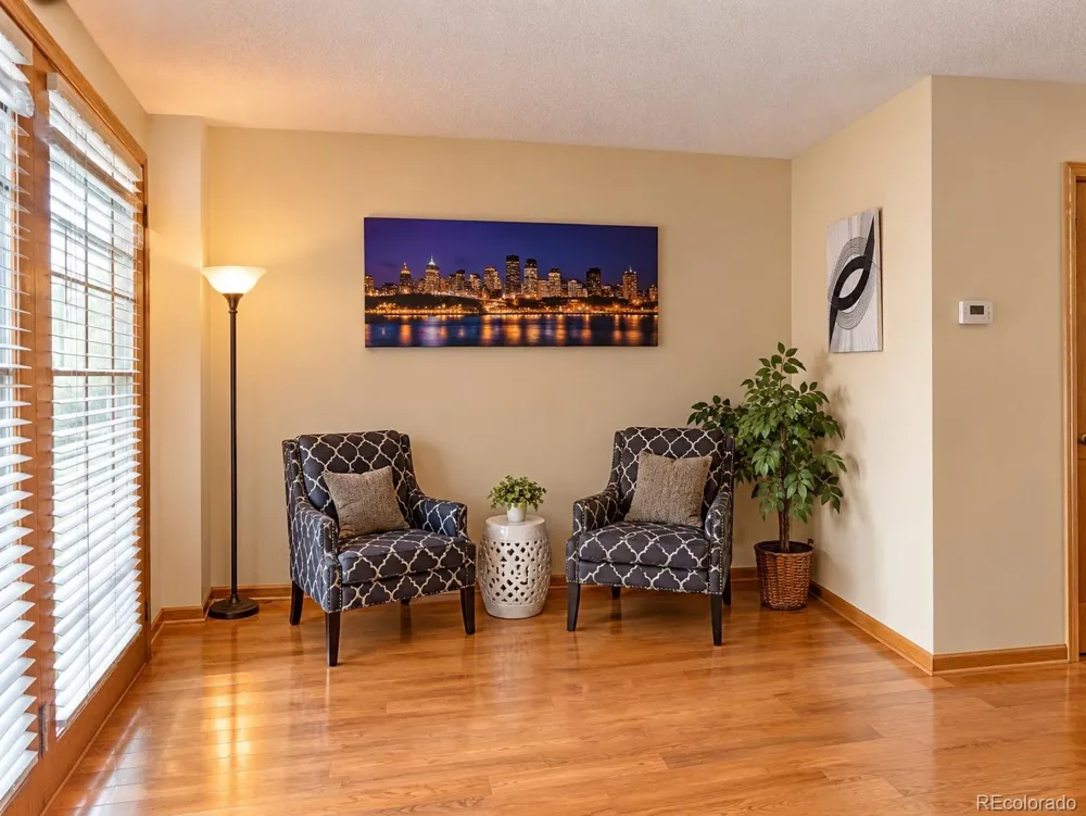 2054 S Balsam Street Lakewood, CO 80227