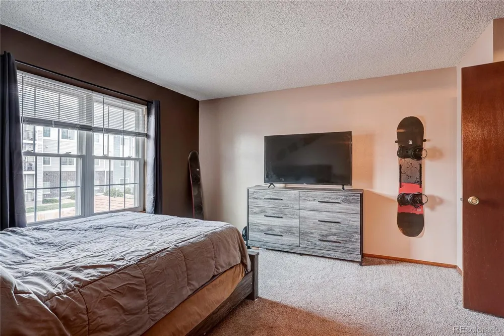2054 S Balsam Street Lakewood, CO 80227
