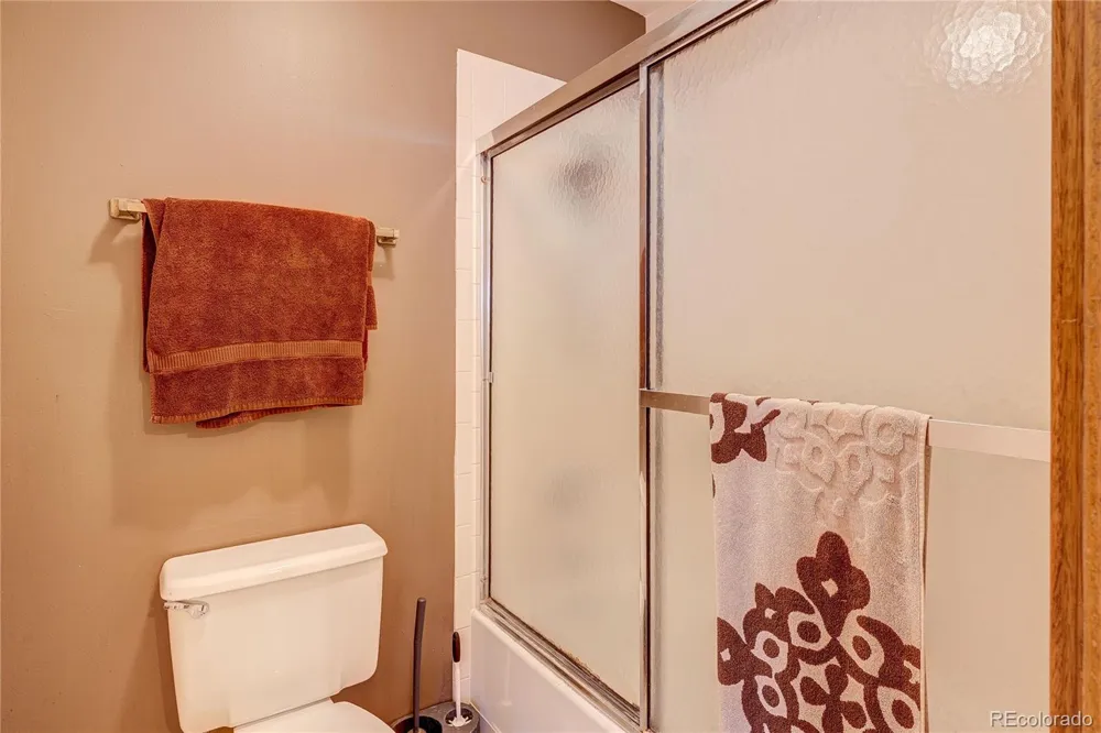 2054 S Balsam Street Lakewood, CO 80227