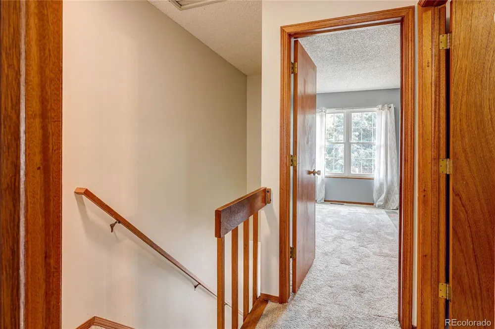 2054 S Balsam Street Lakewood, CO 80227