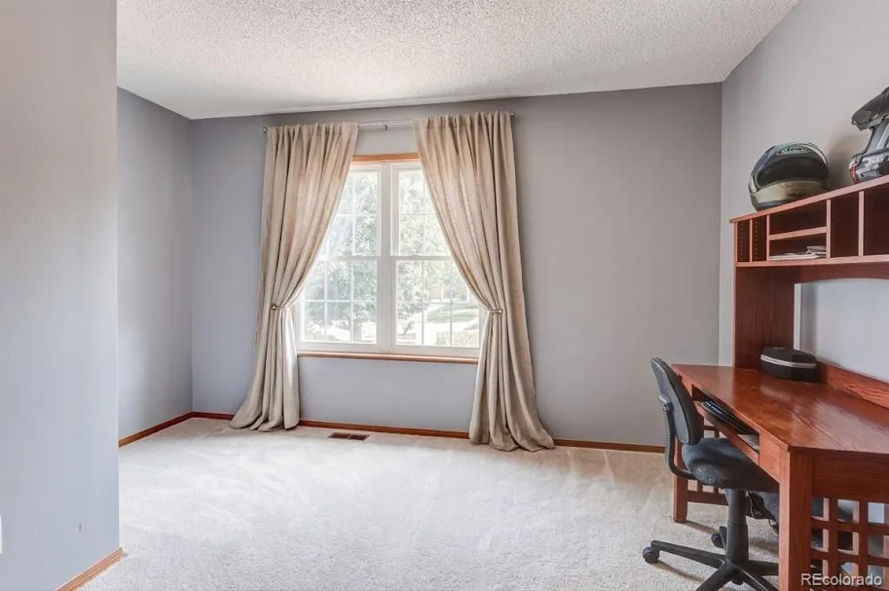 2054 S Balsam Street Lakewood, CO 80227