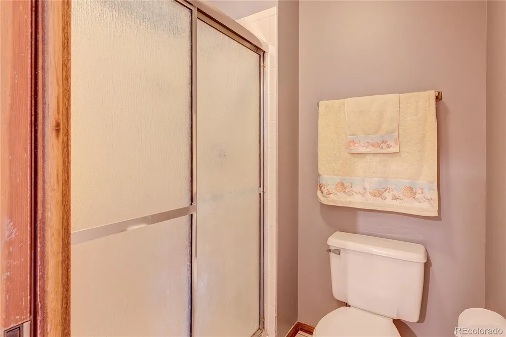 2054 S Balsam Street Lakewood, CO 80227