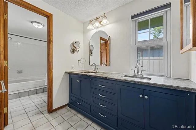 8174 W 81st Drive Arvada, CO 80005