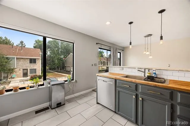8755 W Cornell Avenue #5 Lakewood, CO 80227