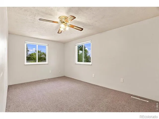 942 Granite Court Longmont, CO 80504