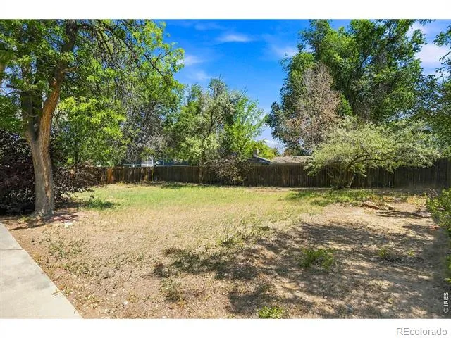 942 Granite Court Longmont, CO 80504