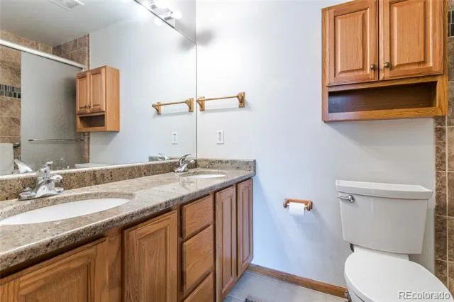 5727 W Asbury Place Lakewood, CO 80227