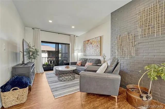4250 S Olive Street #202 Denver, CO 80237