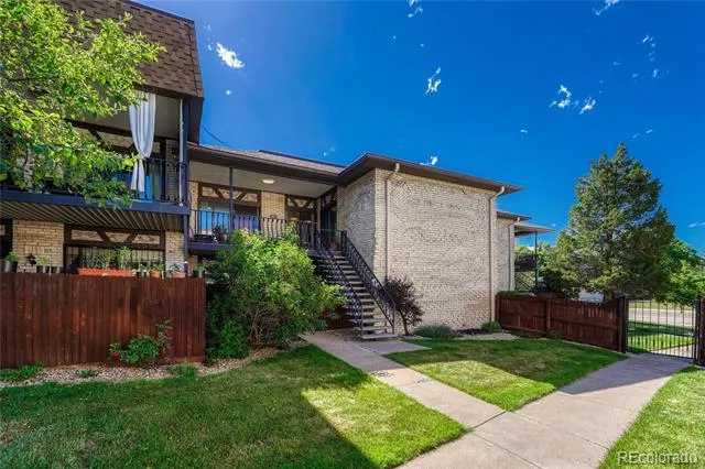 4250 S Olive Street #202 Denver, CO 80237