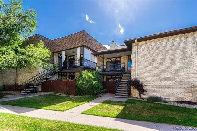 4250 S Olive Street #202 Denver, CO 80237