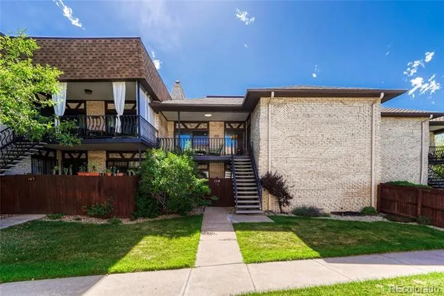 4250 S Olive Street #202 Denver, CO 80237
