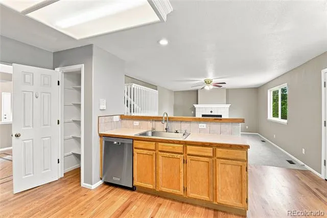 4249 S Killarney Street Aurora, CO 80013