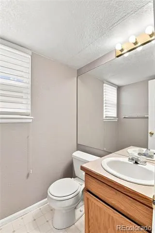 4249 S Killarney Street Aurora, CO 80013