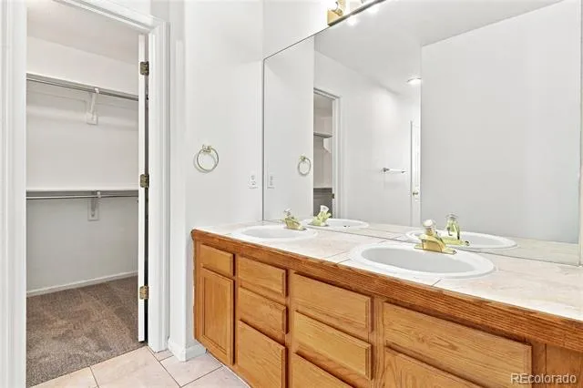 4249 S Killarney Street Aurora, CO 80013