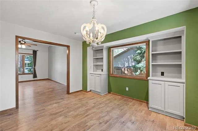 927 Oakwood Drive Castle Rock, CO 80104