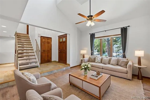 927 Oakwood Drive Castle Rock, CO 80104