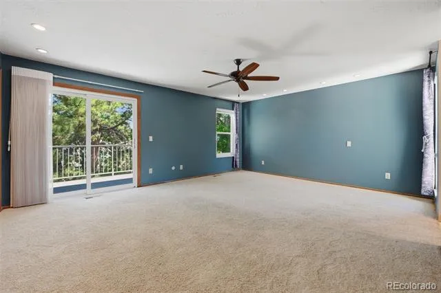 927 Oakwood Drive Castle Rock, CO 80104