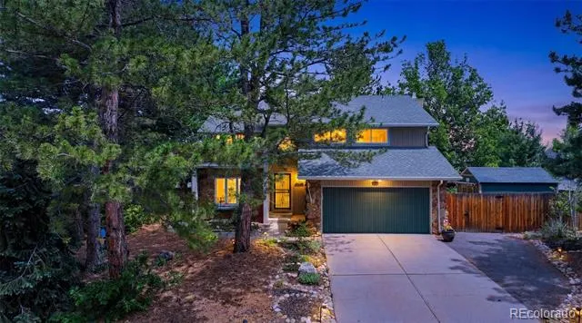 927 Oakwood Drive Castle Rock, CO 80104