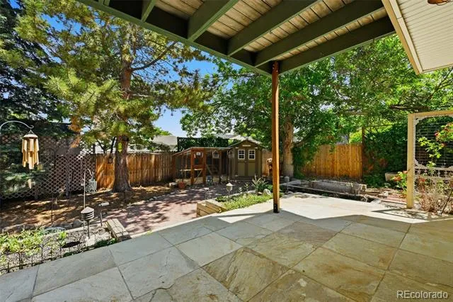 927 Oakwood Drive Castle Rock, CO 80104