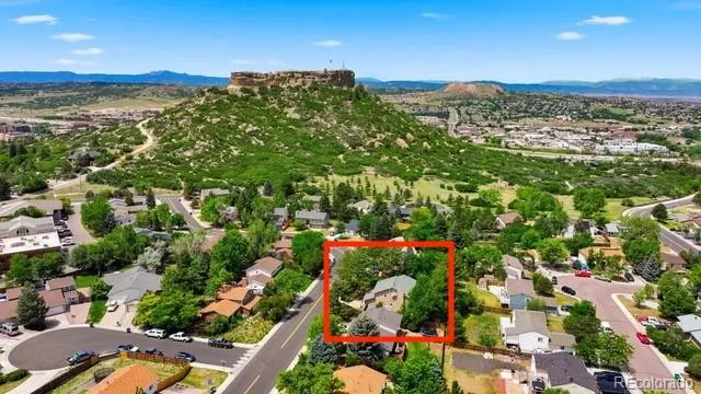 927 Oakwood Drive Castle Rock, CO 80104