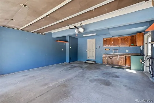 927 Oakwood Drive Castle Rock, CO 80104