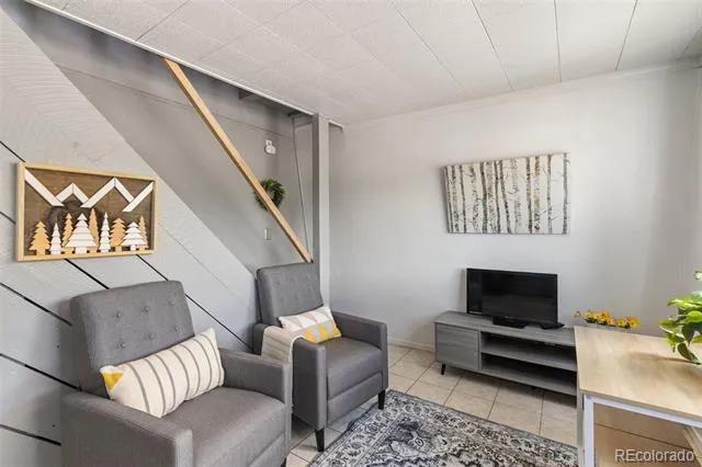 301 Circle Drive Florissant, CO 80816