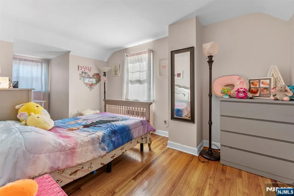 789 Harvard Place Cliffside Park, NJ 07010