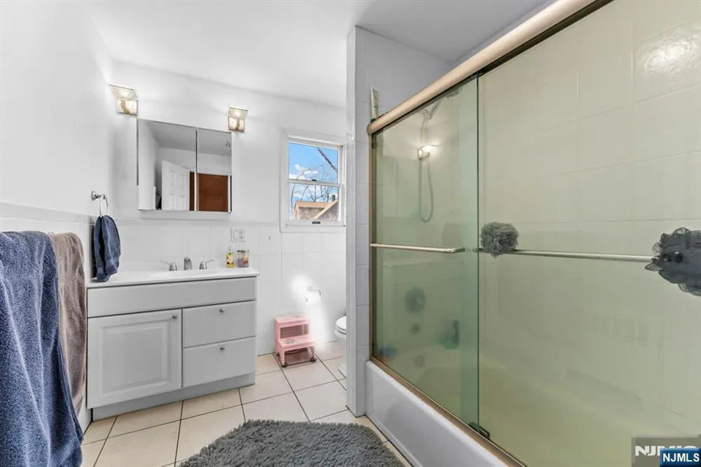 789 Harvard Place Cliffside Park, NJ 07010